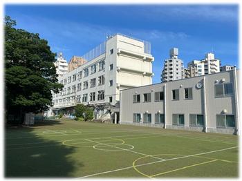 文京区立駒本小学校