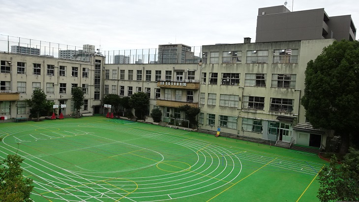 文京区立明化小学校