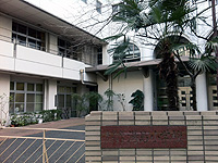 湯島小学校