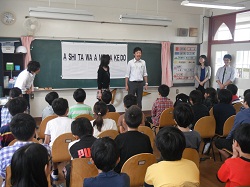 母音だけで発音するのは難しい・・・