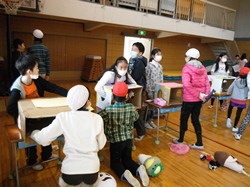 ブラックボックスの中は・・・何でしょう?