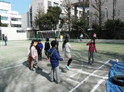 ダブルダッチは回す人と跳ぶ人の呼吸が大切