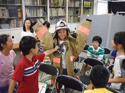 防火衣とヘルメットを身に着けてみました