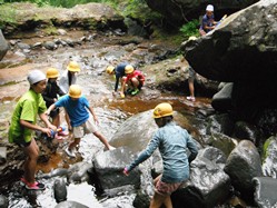 水はとても冷たかったけれど、思い切り水遊びができました