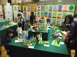 どの学年の作品もとてもすてきです