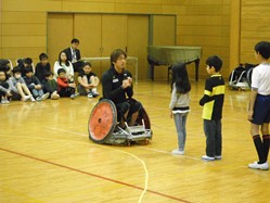 子供たちの質問に答えていただきました
