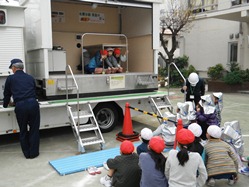 立っていられないほどの震度7の揺れを体験しました