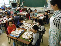 1年2組は、完食の回数が51回になりました