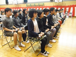 さすが6年生、礼法がしっかりしています